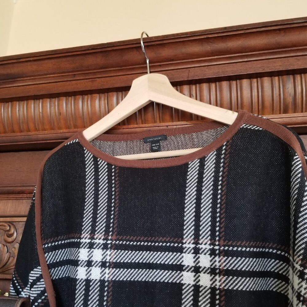 LIKE NEW Sweater Poncho